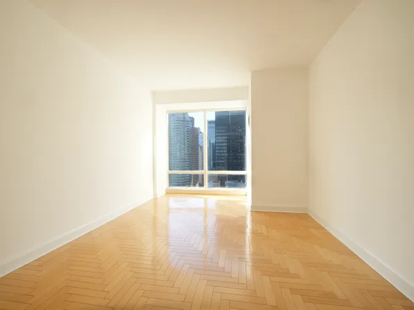 845 United Nations Plaza image 10 of 10