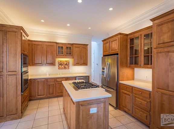 3rd image of 1846 Southpointe Dr #0