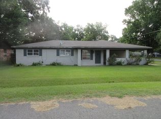 411 Evelyn St, Mooringsport, LA 71060