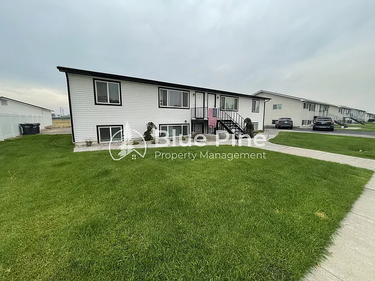 2348 Stace St #3 — Photo 1