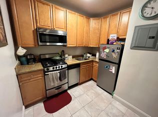 200 W 84th St APT 3B, New York, NY 10024