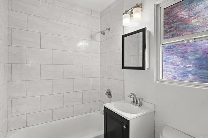 1 bed, 500 sqft, $2,350 — Photo 2