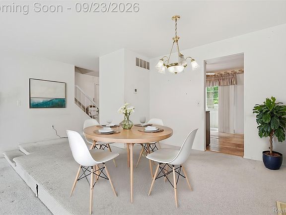 3rd image of 1204 Kings Cove Dr