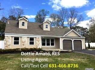 5 Gardenia Rd, Mount Sinai, NY 11766