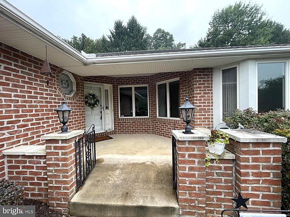 3rd image of 3631 Coventry Ct