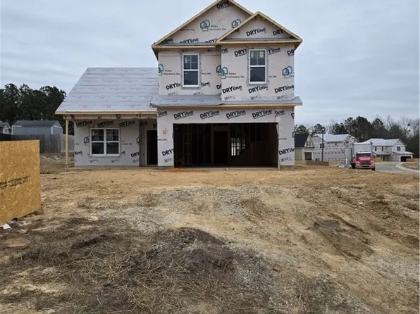 291 Caldwell St, Spring Lake, NC 28390