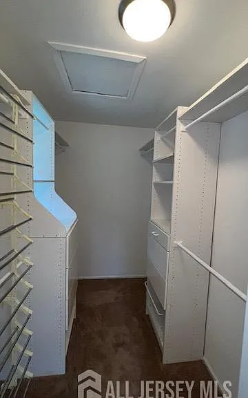 140 Wyndham Pl — Photo 19