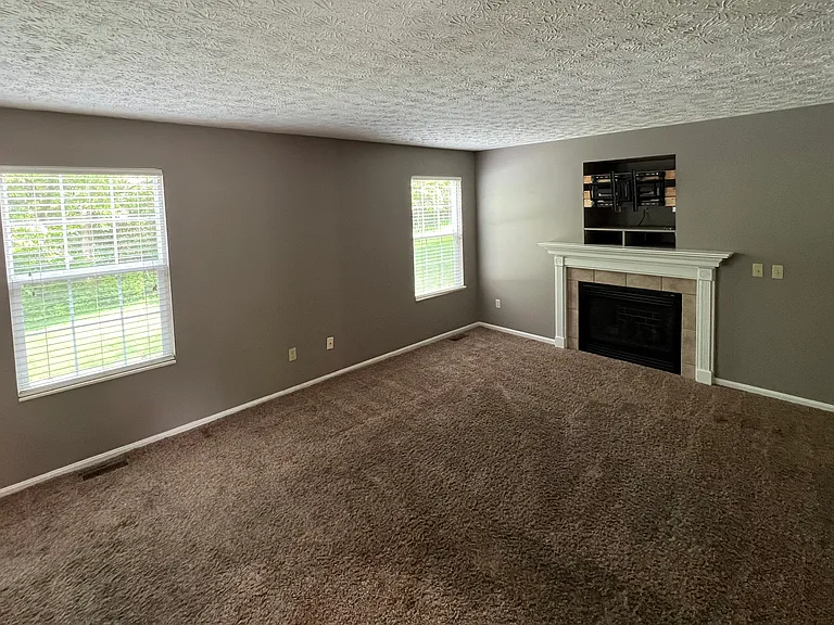 2494 Cedar Creek Ln — Photo 17