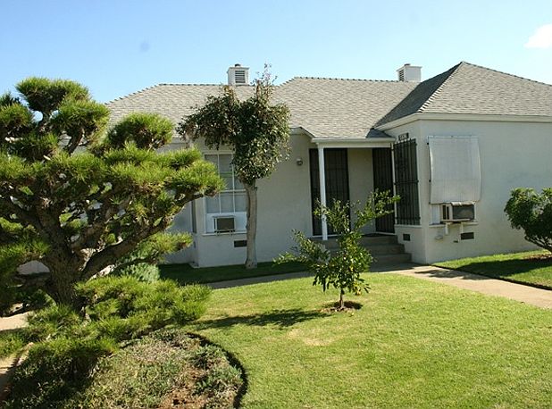 2nd image of 1302 W 1st St