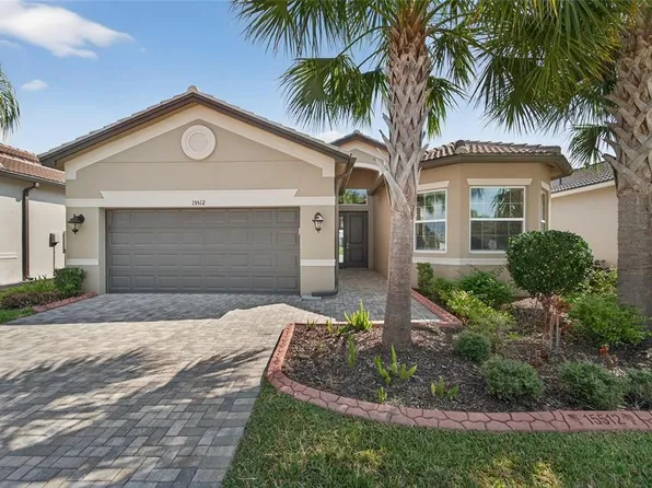 15512 Corona Del Mar Dr, Wimauma, FL 33598