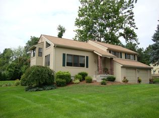 99 Timothy Ter, Windsor, CT 06095