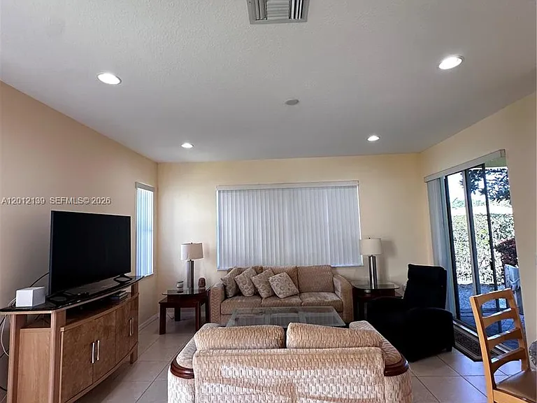 606 Mariner Bay Blvd — Photo 9