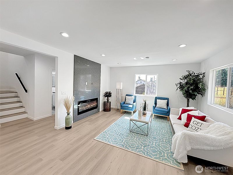 2nd image of 7403 Beverly Blvd