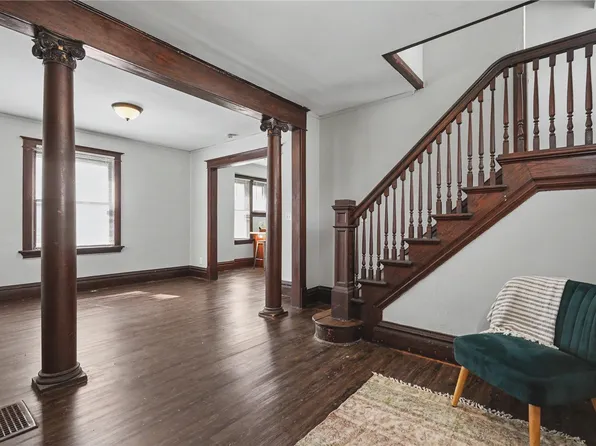 1312 Burch Ave NW, Cedar Rapids, IA 52405