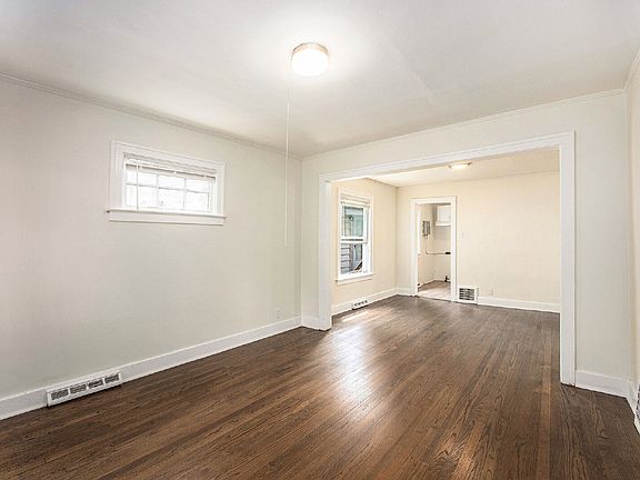 5th image of 449 W Evelyn Ave #1