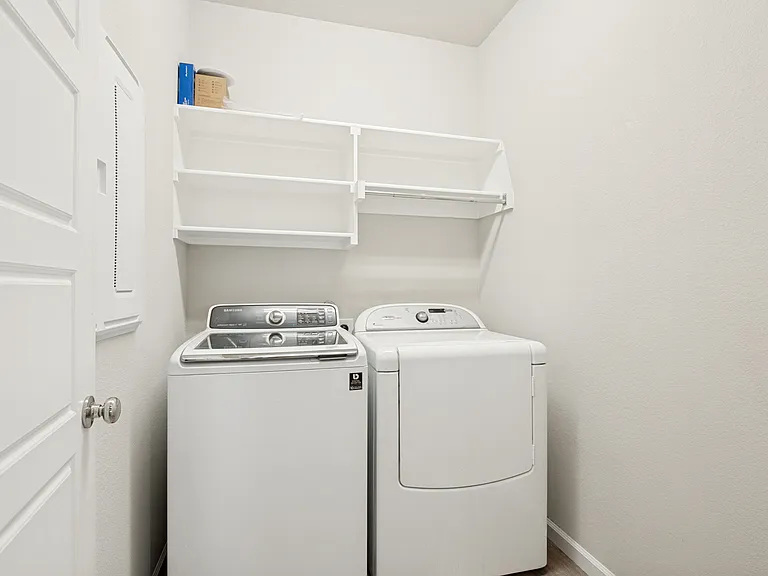 4709 Mayflower Dr — Photo 24