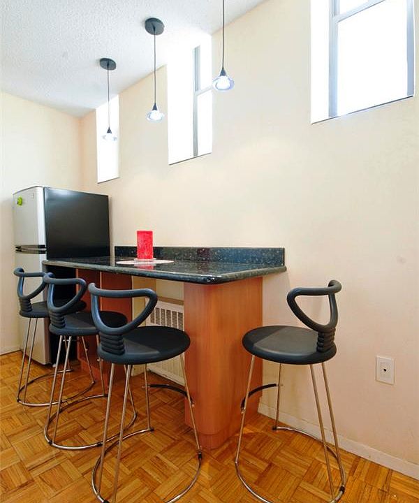 1st image of 150 W 51st St APT 2110