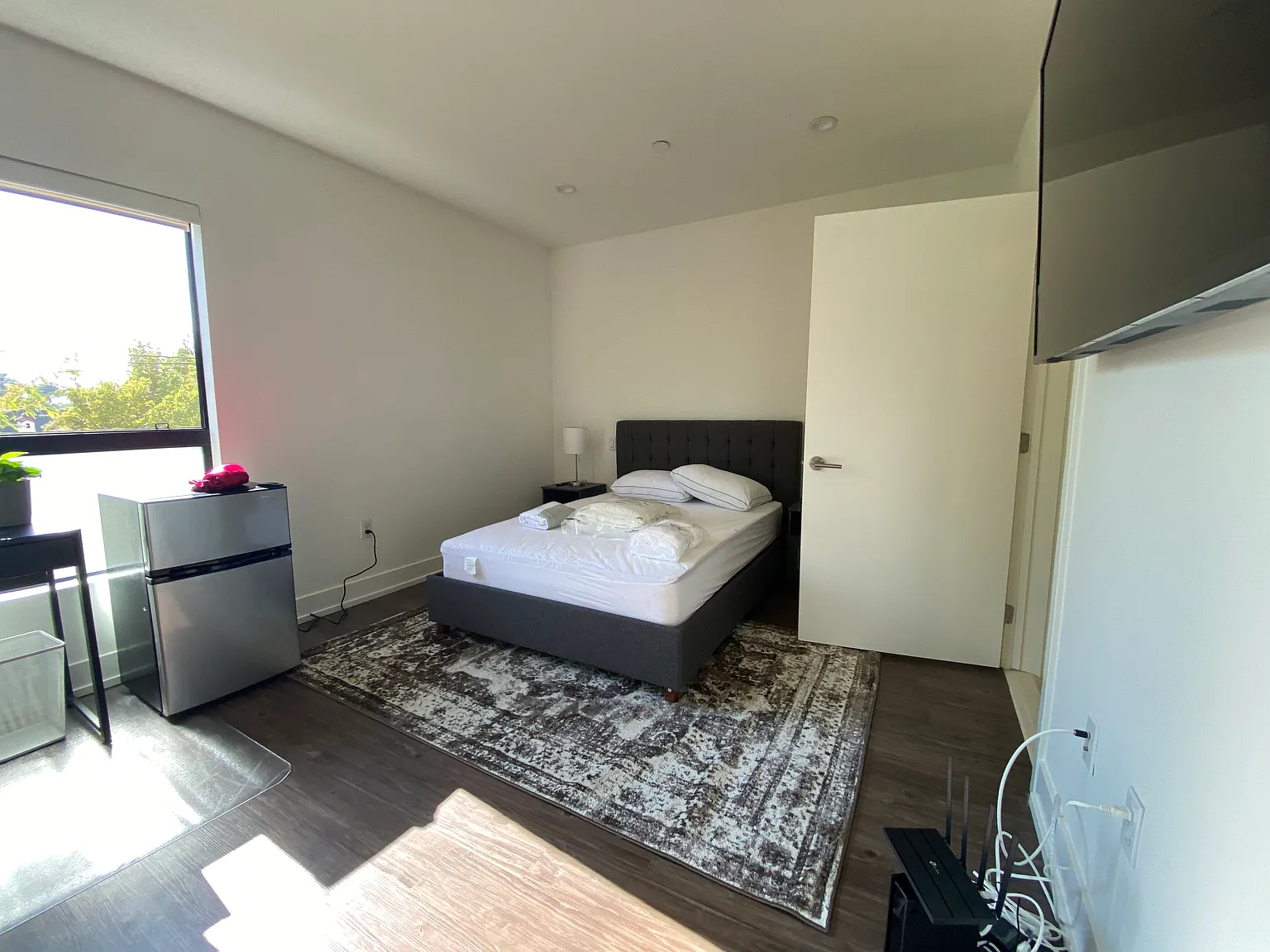 4 bed, 1400 sqft, $1,400 — Photo 4