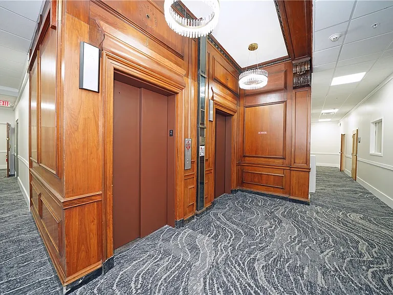 184 N Main St #207 — Photo 16