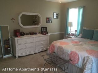 5936 Outlook St APT 103, Mission, KS 66202