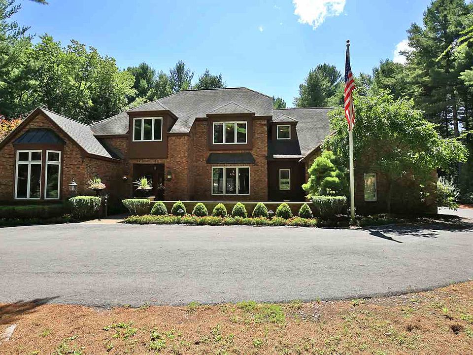 1st image of 9 Oakbrook Blvd