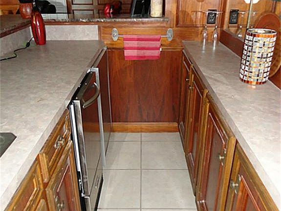 Walk in Bar with Ice maker and Cooler