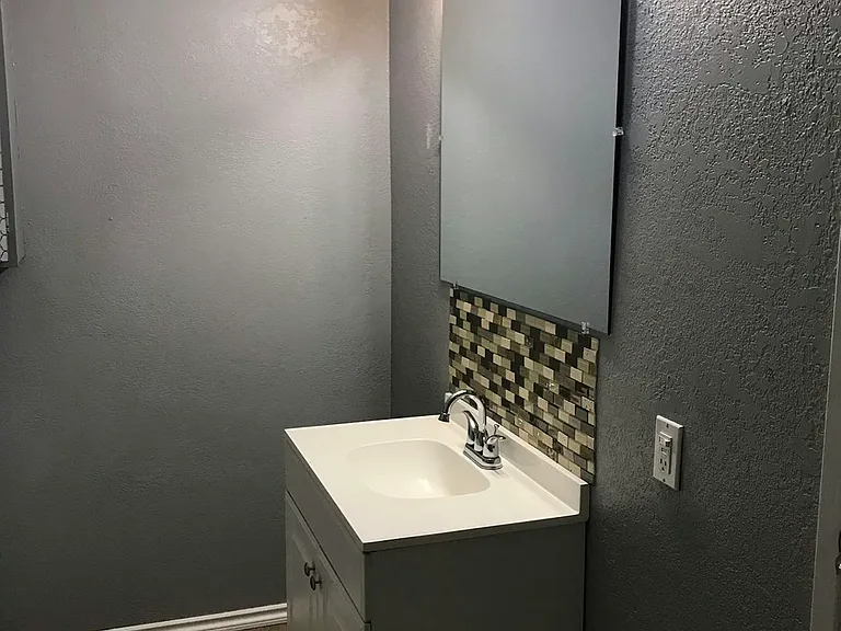 1507 S 8th Ave — Photo 7