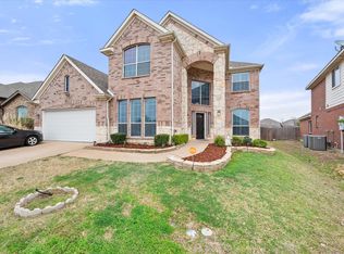 843 Peach Ln, Burleson, TX 76028