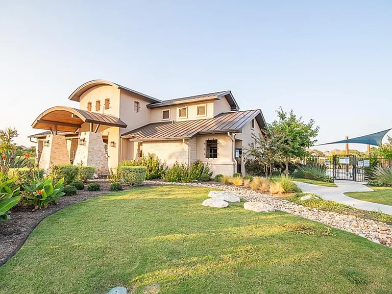 129 Winding Hollow Ln — Photo 30