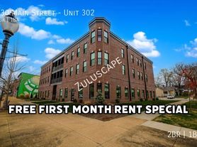 330 Main St