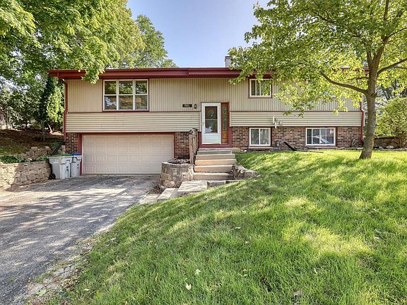 2nd image of 9006 W Cheyenne COURT