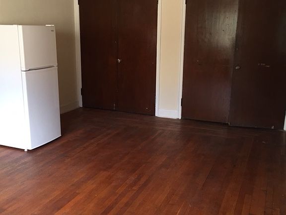 5th image of 3304 Jefferson Ave APT 108