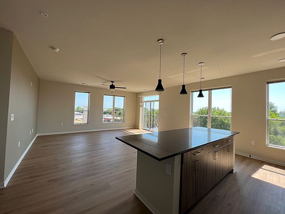 4th image of 2974 Ochalla Dr #228