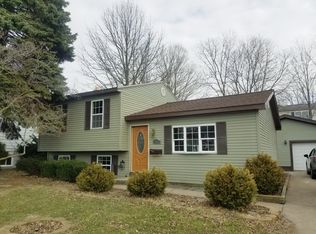 2437 Woodlawn Ave, Erie, PA 16510