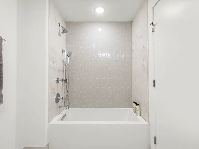 620 Palisade Ave #404 — Photo 12