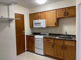 401 8th St SE APT 7, Minneapolis, MN 55414