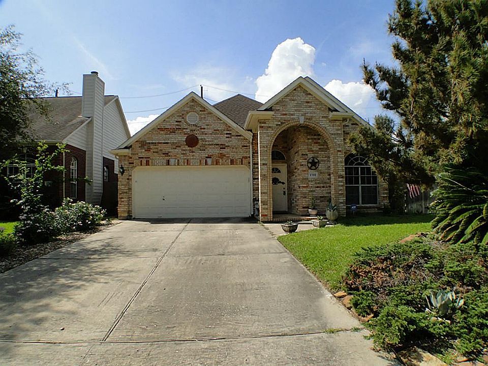 1st image of 1702 Park Forest Dr