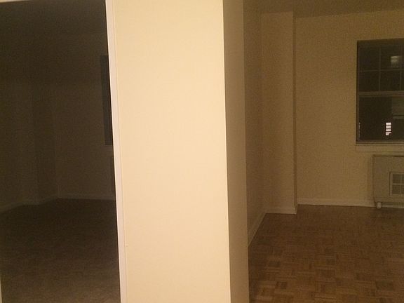 4th image of 7525 153rd St APT 436