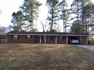 158 Pinecrest Dr, Macon, MS 39341