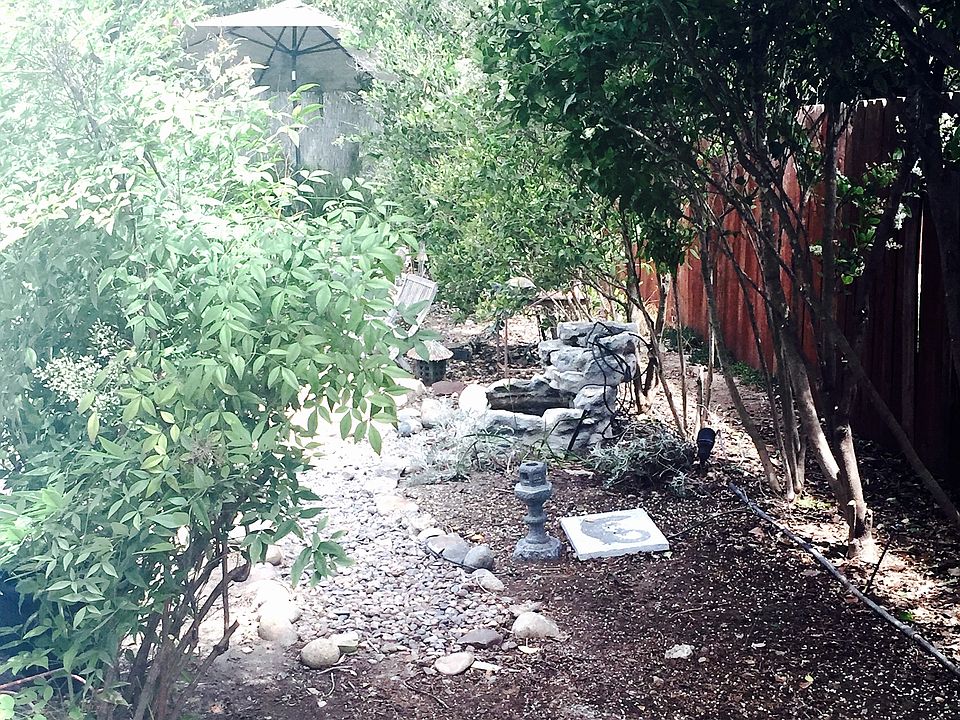 2nd image of 31 Arroyo Dr