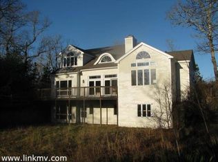 27 Old Ridge Hl, Chilmark, MA 02535