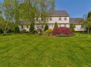 58 Sea Hill Rd, North Branford, CT 06471