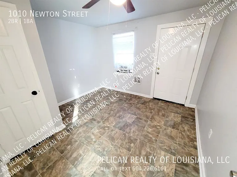 1010 Newton St — Photo 6