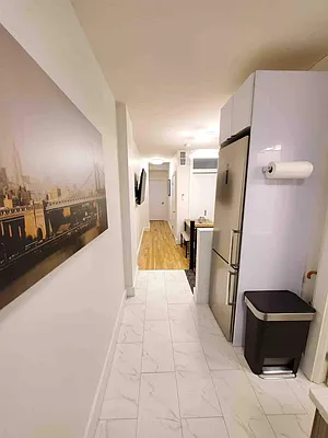 Rented by Sterling Holdings | media 35