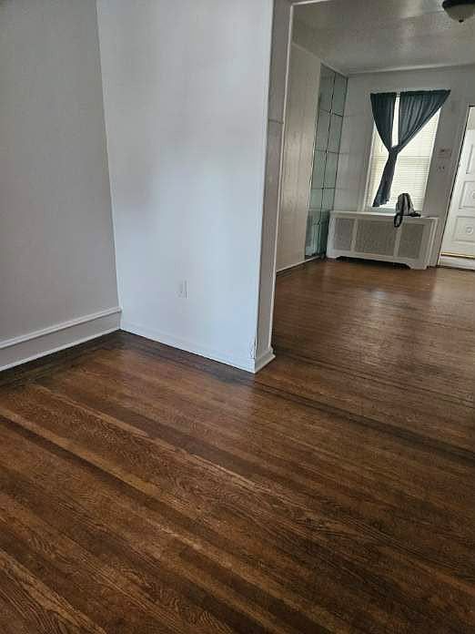 1st image of 4612 Vista St