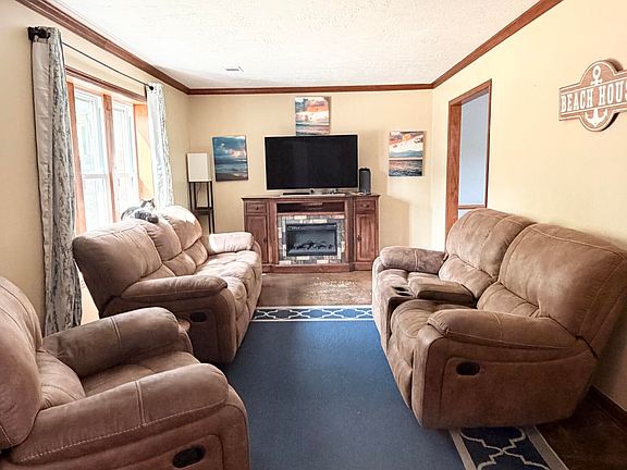 5th image of 4771 Maple Creek Court