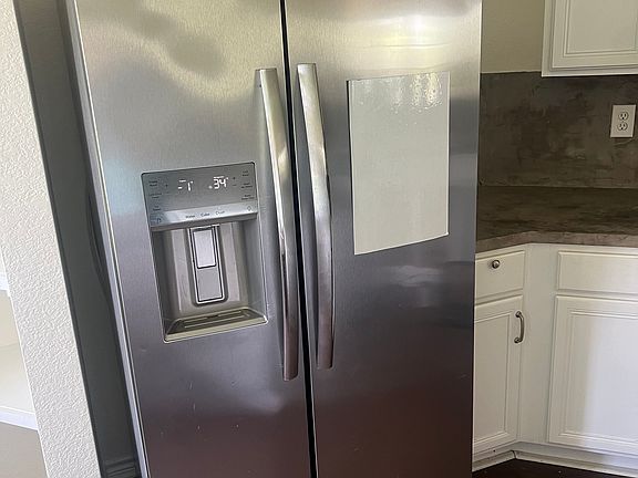4th image of 289 Chateau Cir