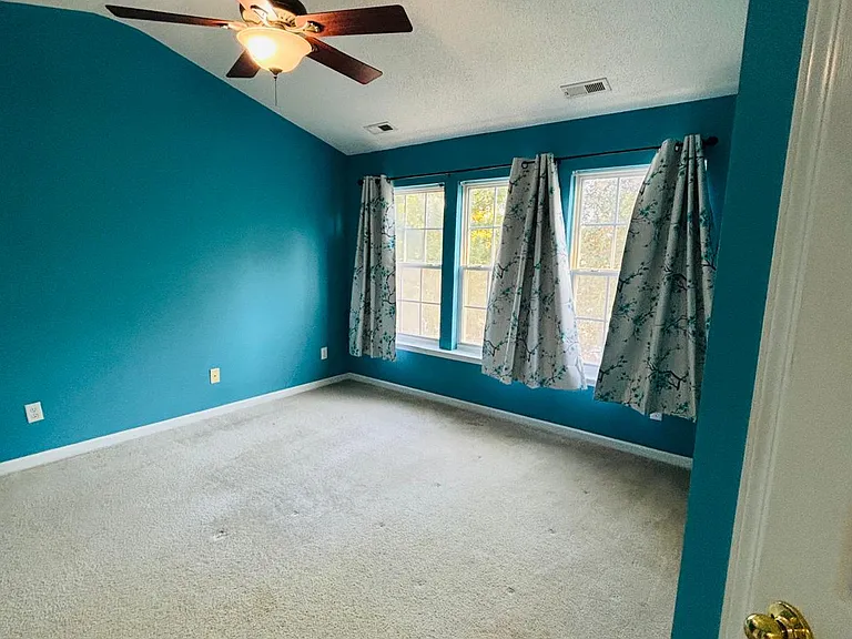 103 Chinabrook Ct — Photo 9