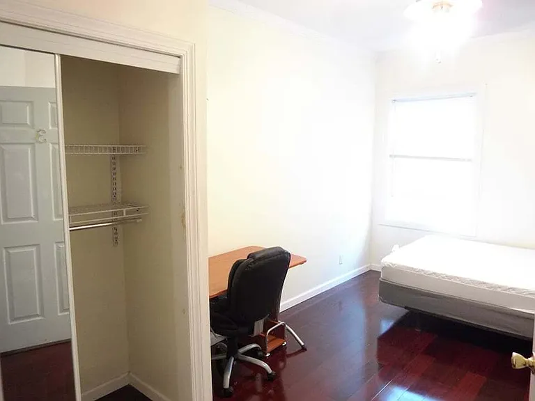 137 Lexington Ave — Photo 10