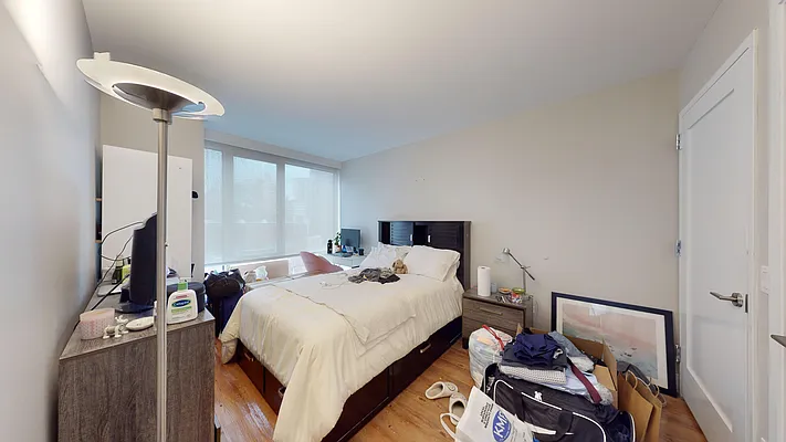 Rented by Bond New York | media 7